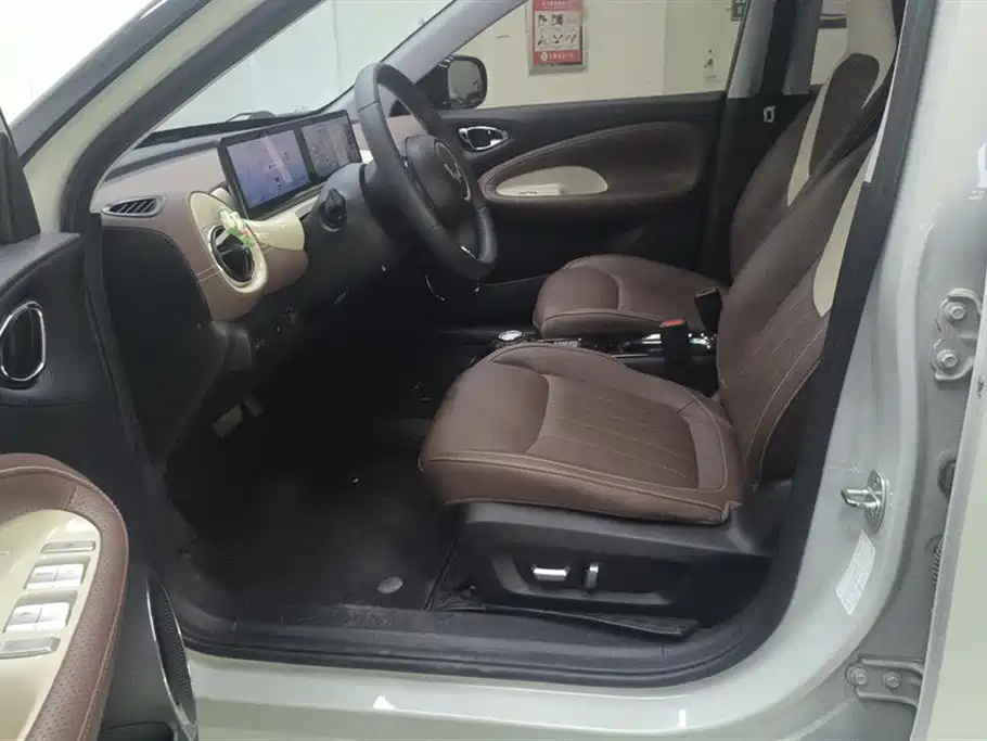 Фото 9 - Wuling Motors Wuling Bingo