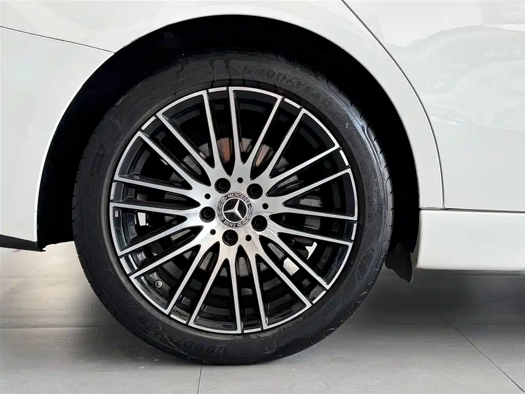 Mercedes-Benz C-Class 2023 C 260 L Sport фото 26