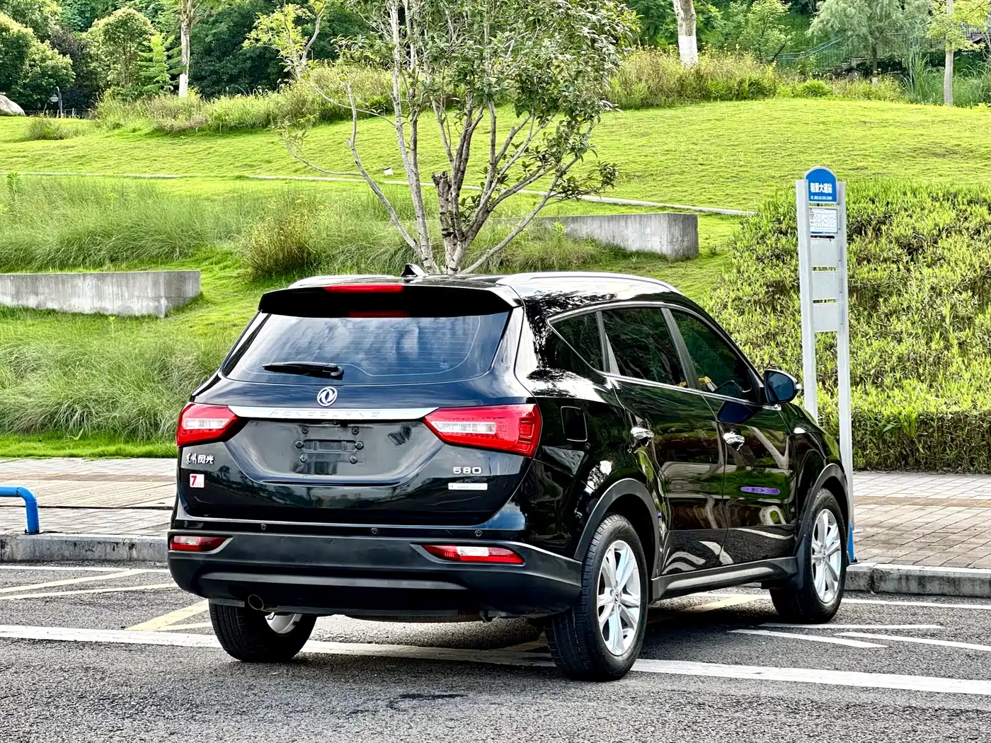 Dongfeng Fengguang Fengguang 580 2016 2016 Model 1.8L Manual Comfort Version