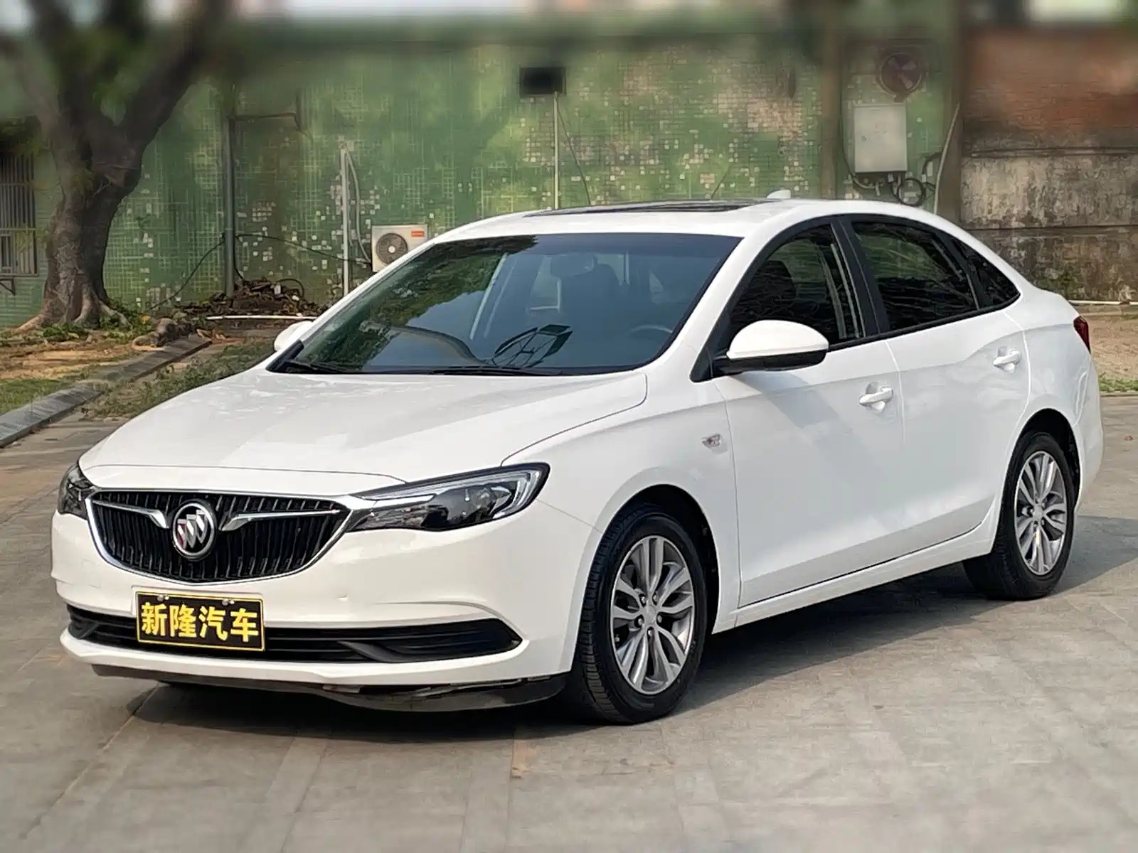 Фото 1 - Buick Excelle