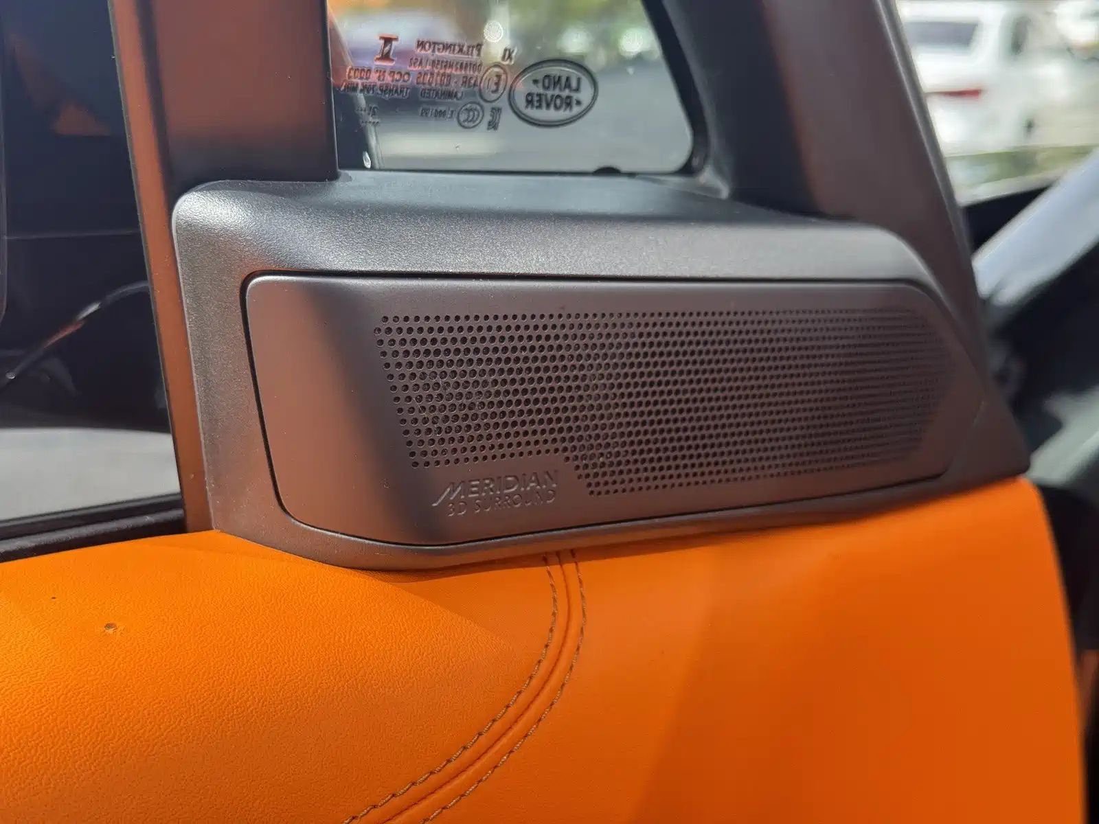 Photo 17 - Land Rover Range Rover