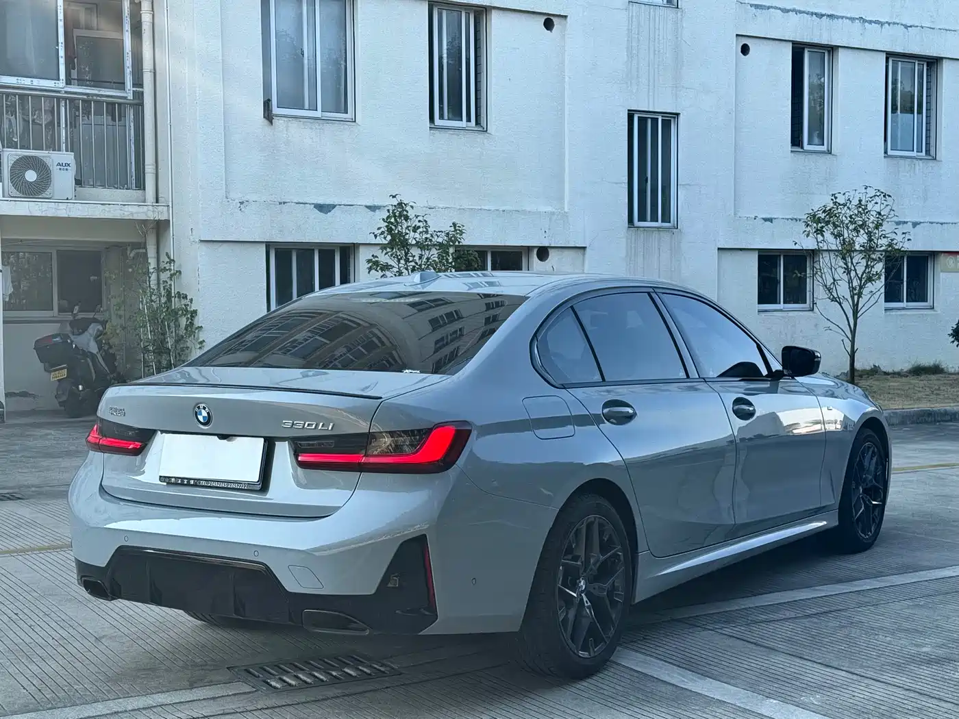 BMW 3-SERIES