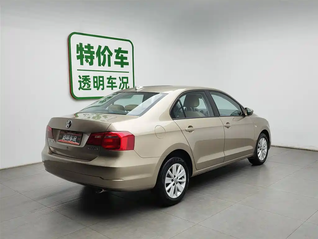 Volkswagen Jetta 2013 1.6L Manual Comfort фото 2
