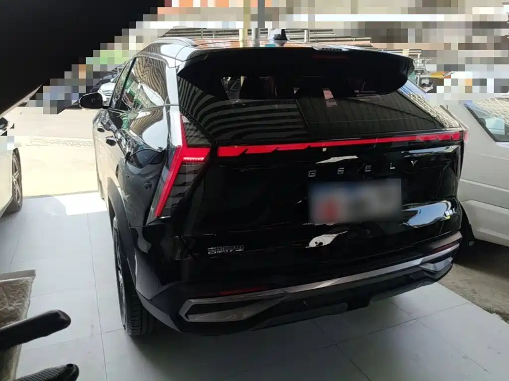 Фото 5 - Geely Boyue L