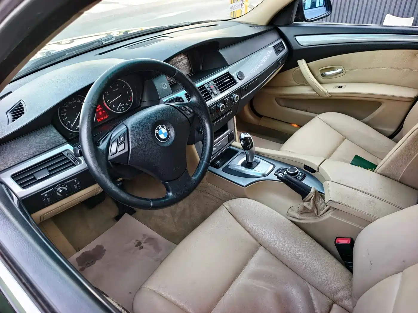 BMW 5 Series 2009 520Li Premium фото 4