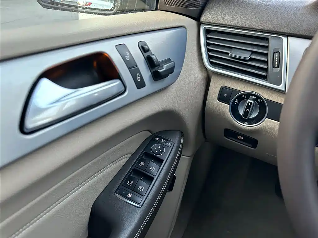 Mercedes-Benz M-Class 2014 ML 320 4MATIC фото 22