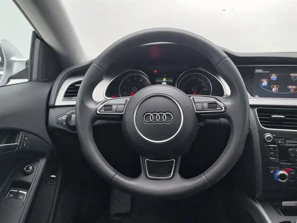 Audi A5 (Import) 2014 Coupe 45 TFSI quattro фото 11
