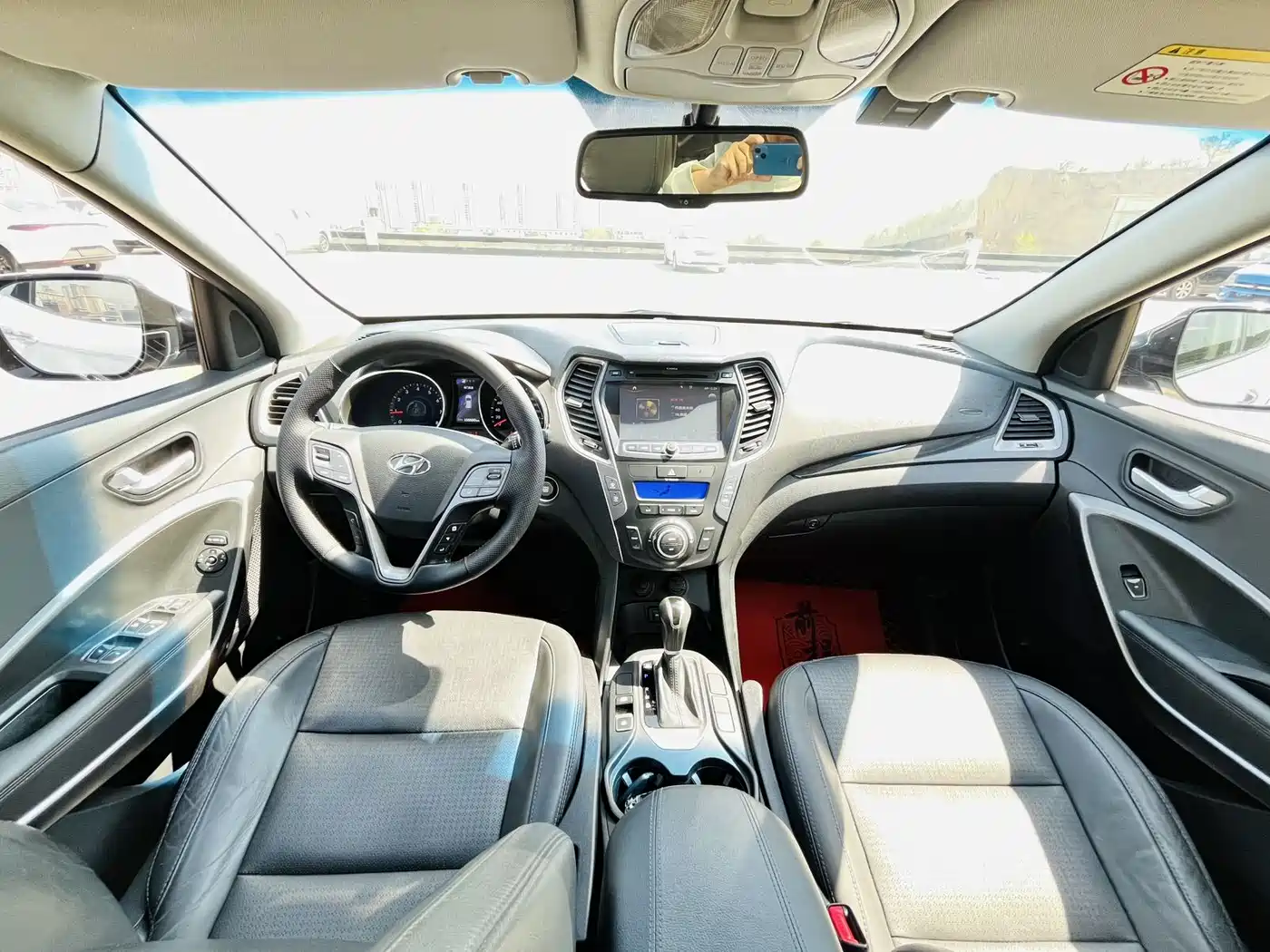 Hyundai Santa Fe 2013 Model 2.4L Automatic 2WD Smart фото 2