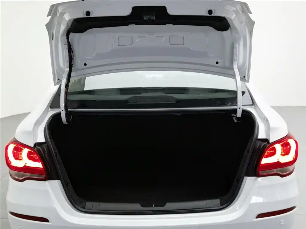 Chevrolet Cavalier 2019 320 Auto Sunroof Enjoyment Edition фото 16