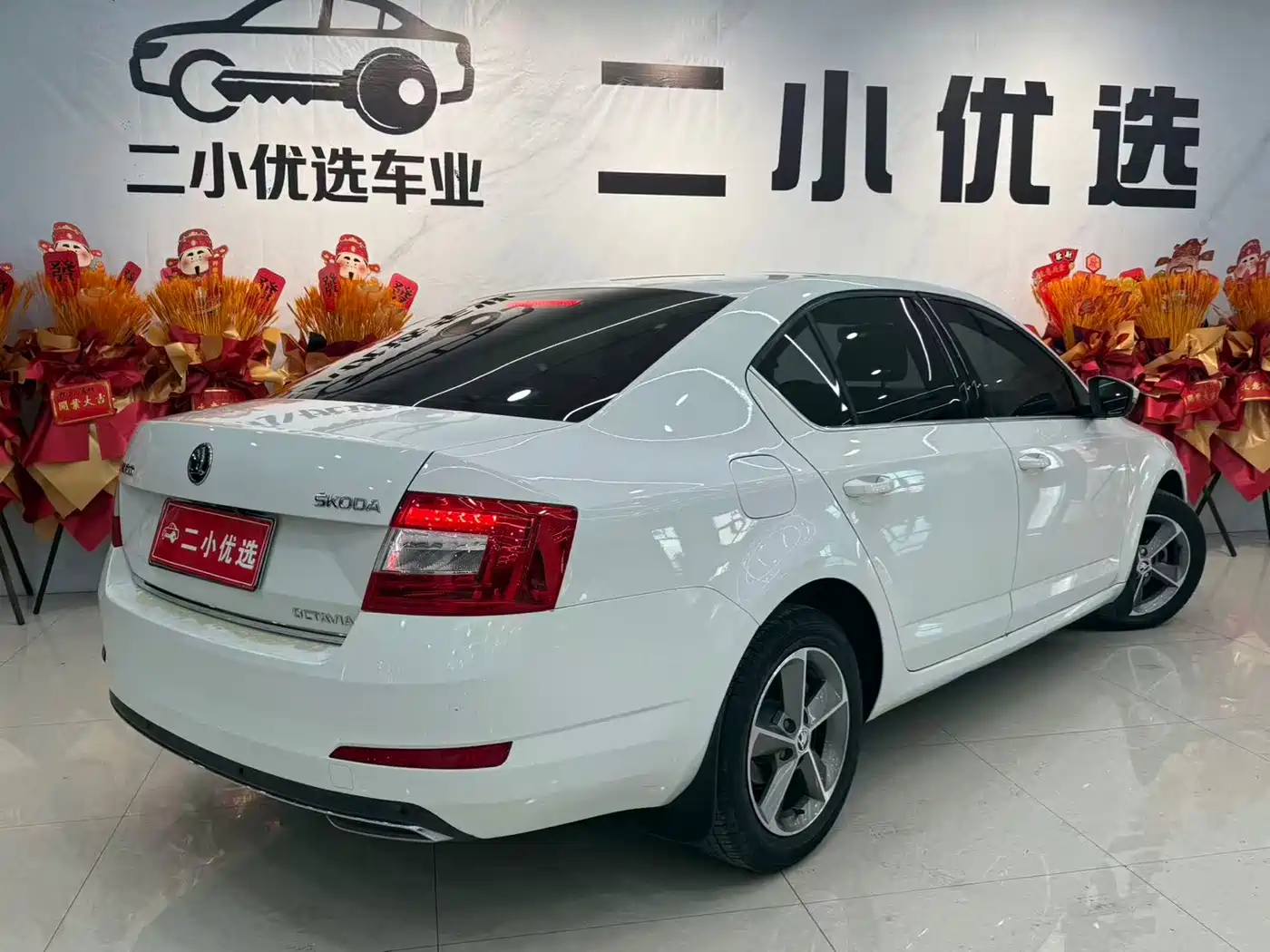 Škoda Octavia 2016 1.6L Automatic Smart Edition фото 13