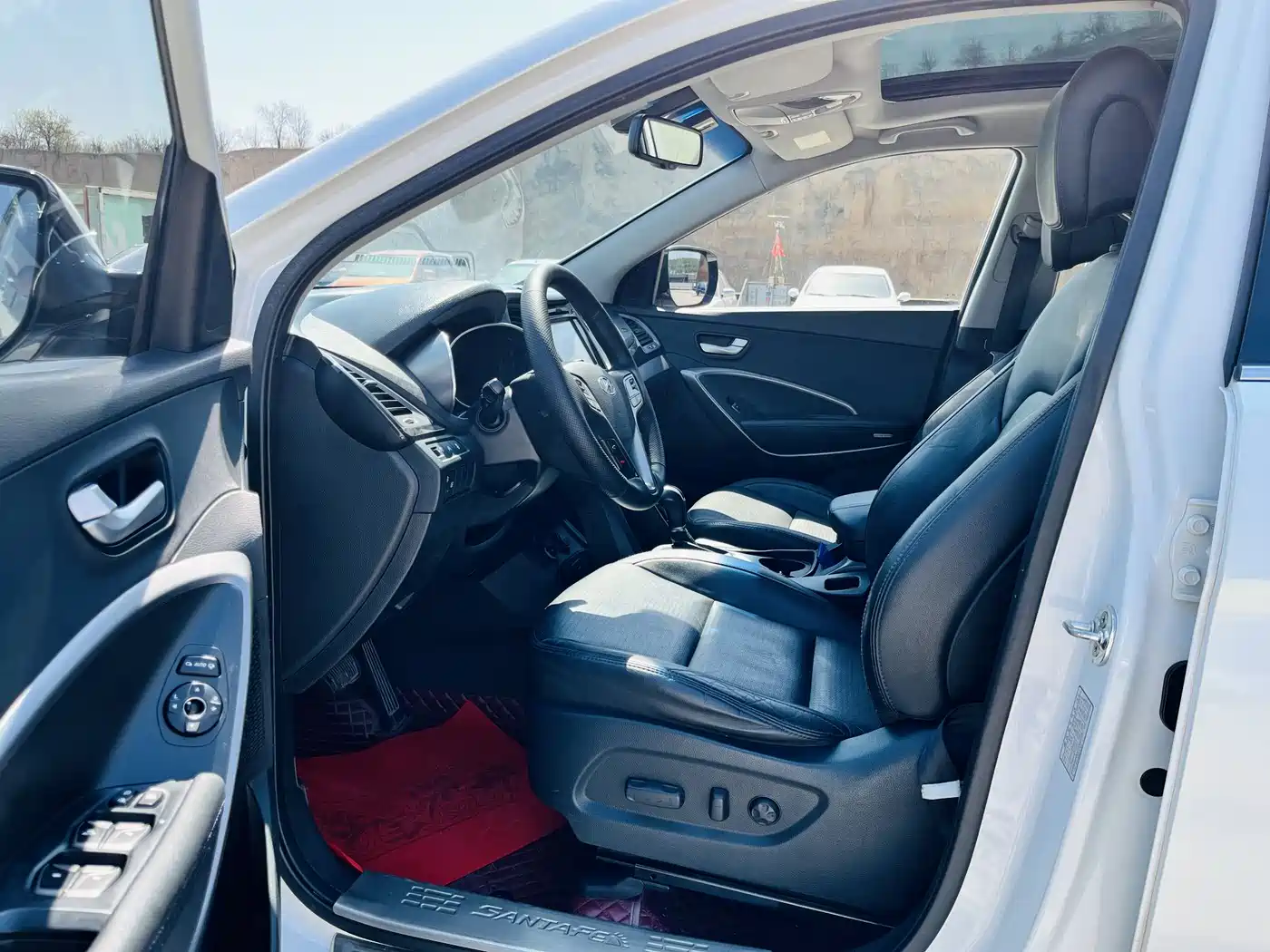 Hyundai Santa Fe 2013 Model 2.4L Automatic 2WD Smart фото 3