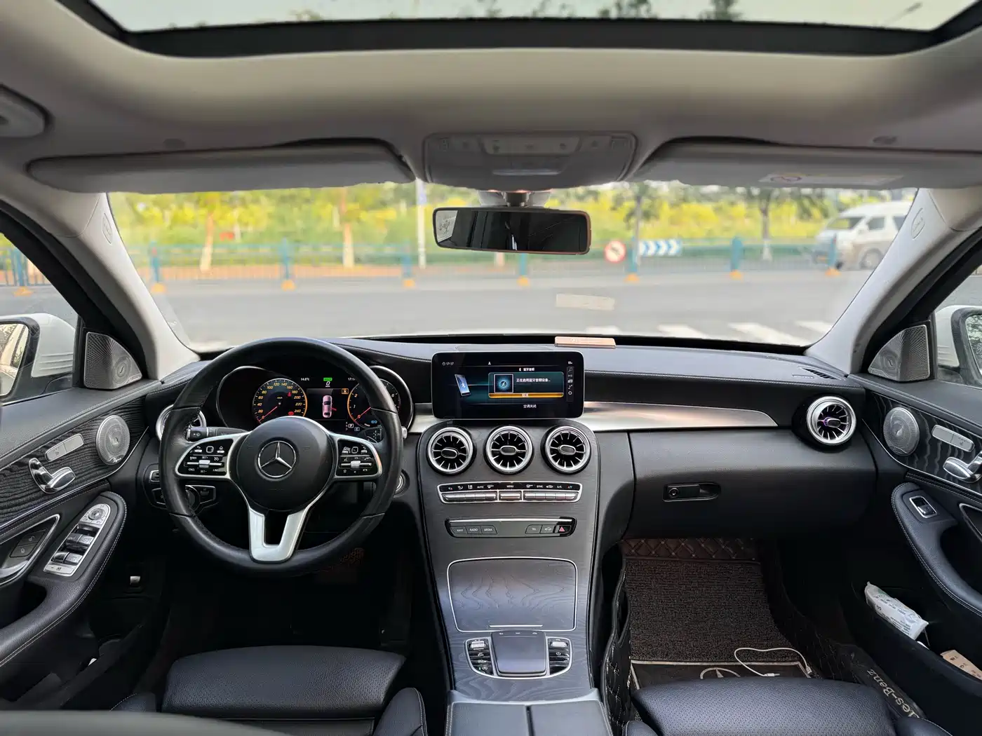 Mercedes-Benz C-Class 2019 Facelift C 260 L Sport фото 9