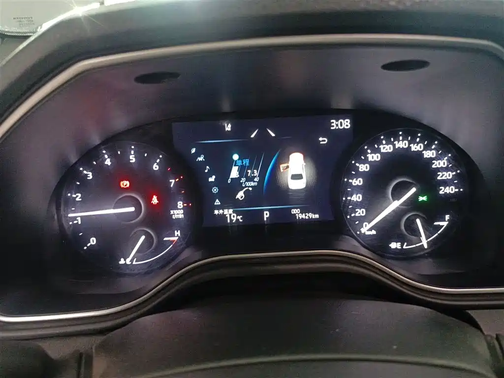 Toyota Avalon 2022 2.0L Luxury Edition фото 12
