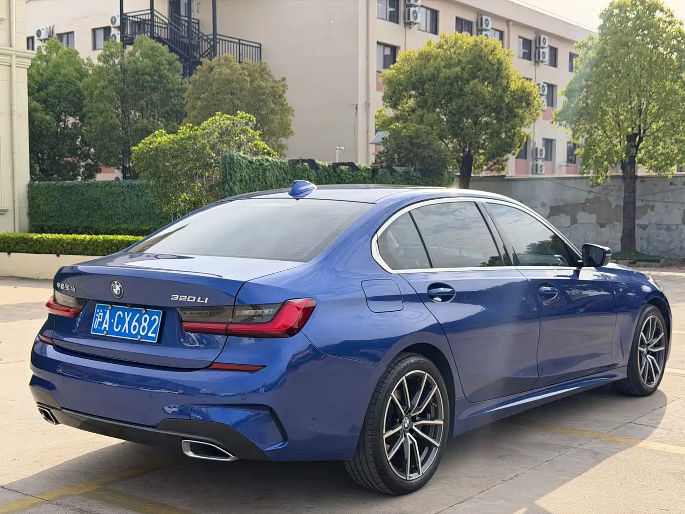 BMW 3 Series 2021 320Li M Sport Package фото 8