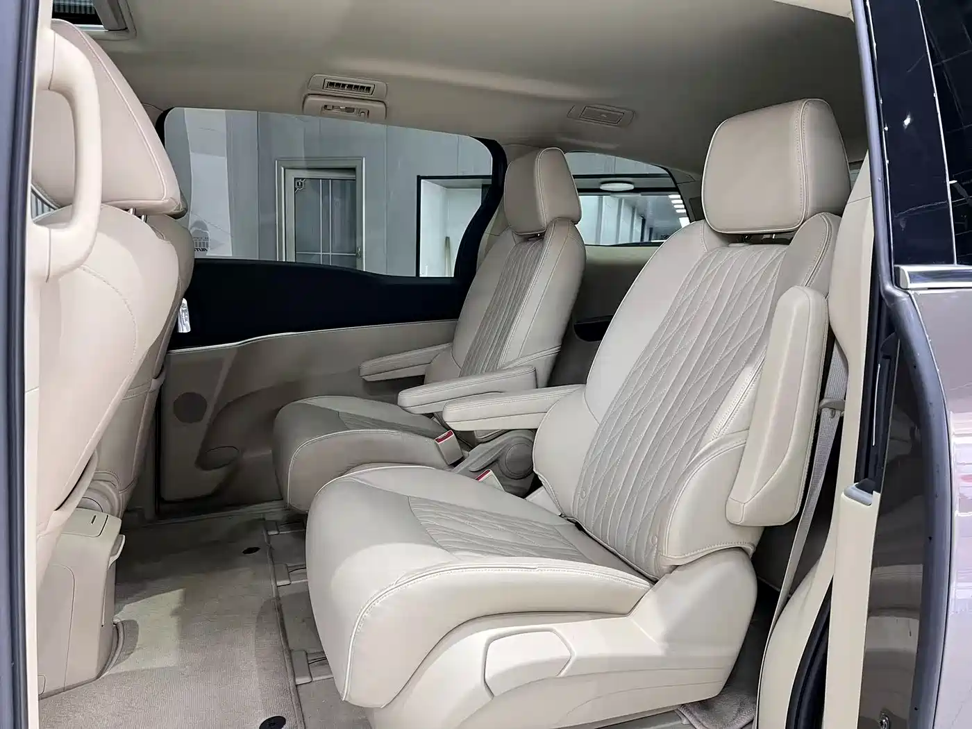 Buick GL8 2023 Facelift Land Business Class Luxury фото 5