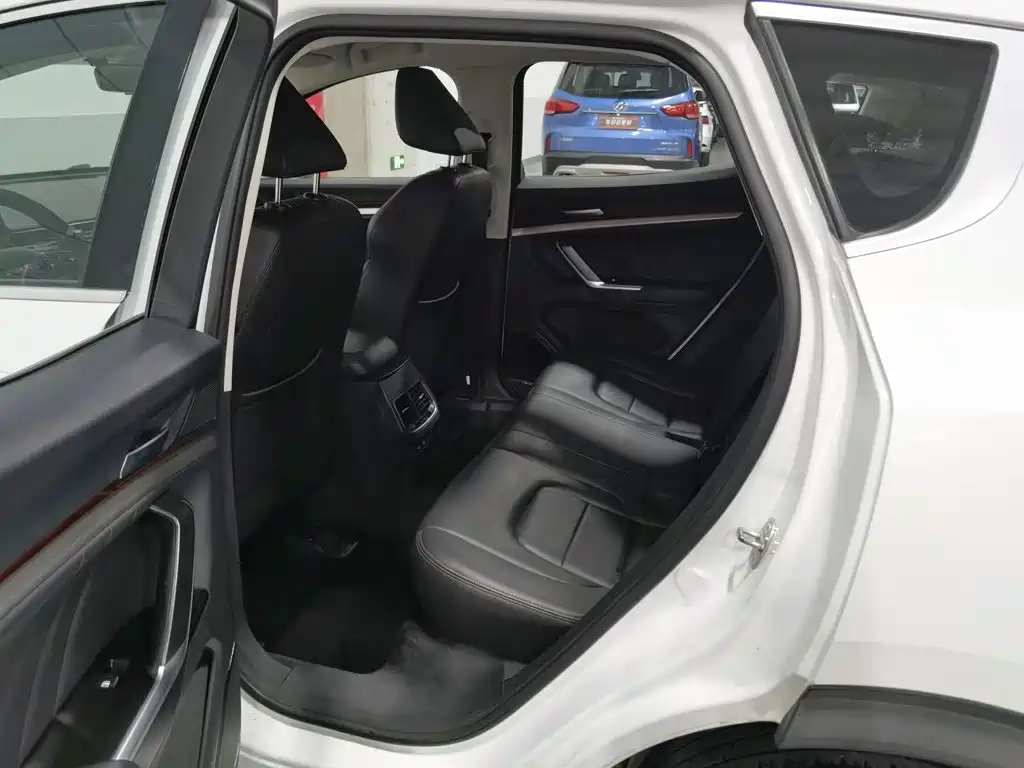 Фото 15 - Haval H4