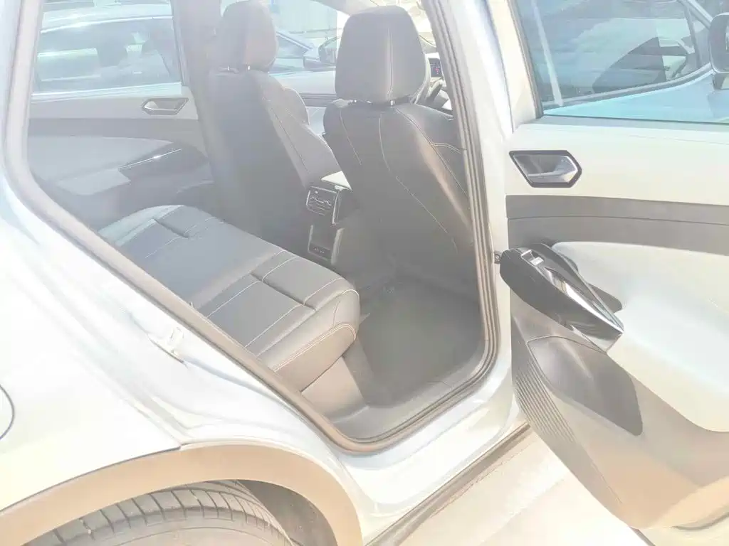 Volkswagen ID.4 X 2024 2025 Smart Pure Intelligent Edition