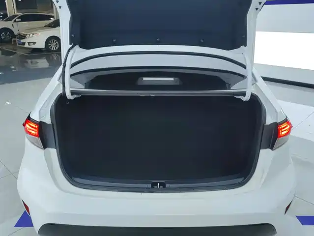 Toyota Levin 2024 Smart Hybrid 1.8L Luxury Edition — фото 4