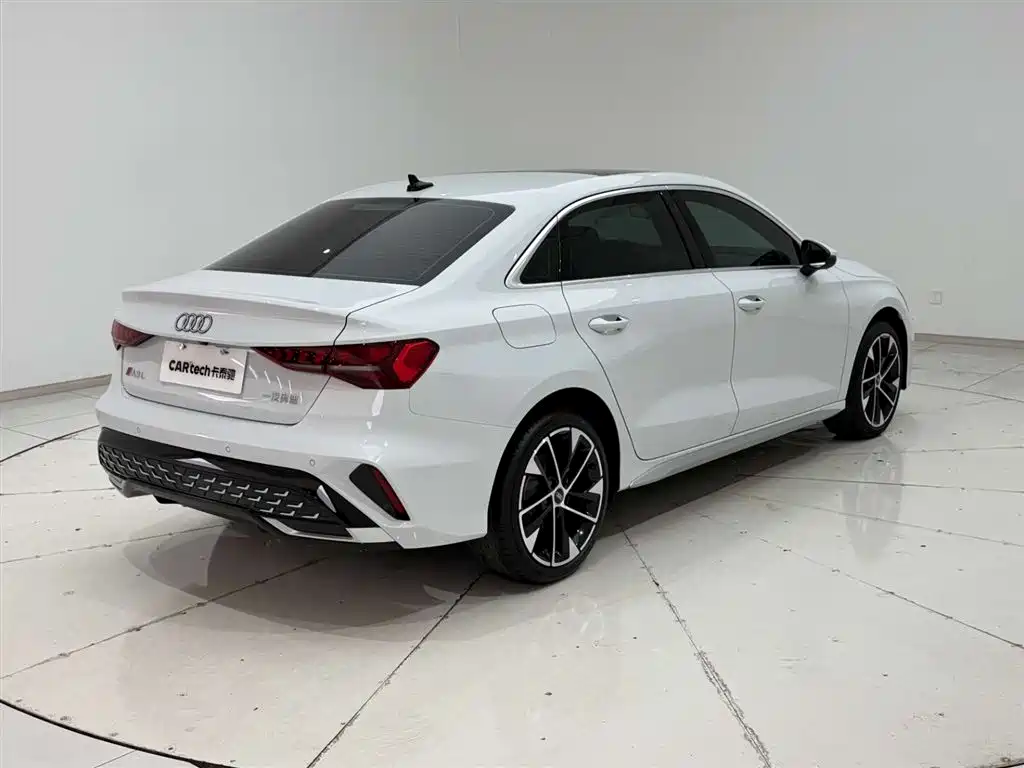 Audi A3 2025 Facelift A3L Limousine 35TFSI Flying Spur Premium фото 8