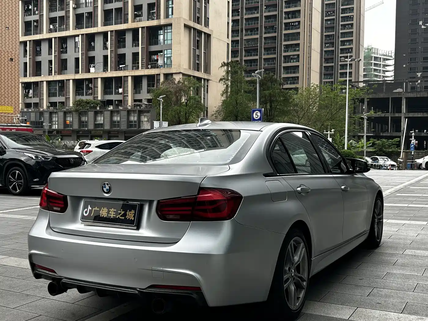 BMW 3 Series 2018 320Li M Sport Black Night Edition фото 7