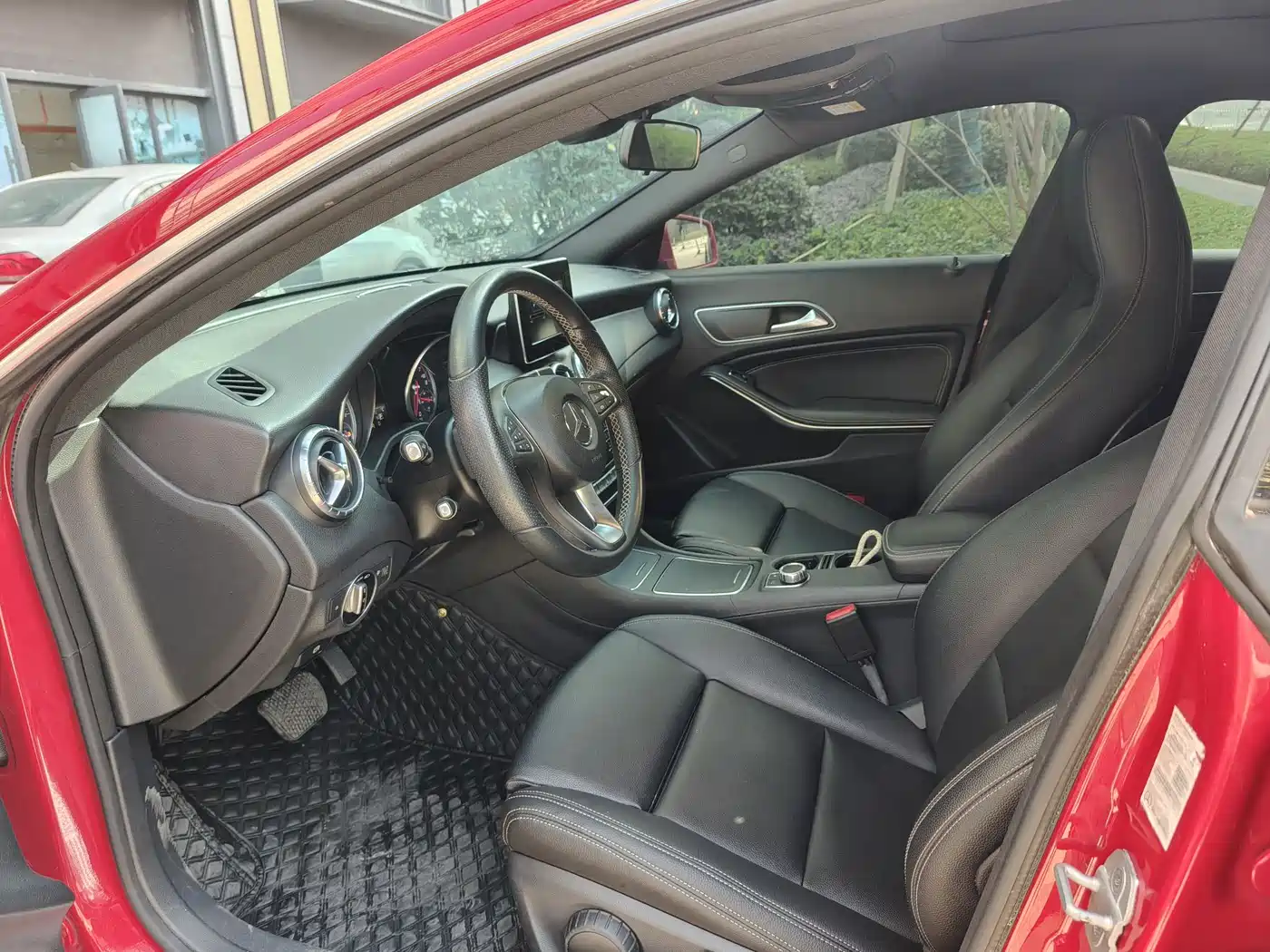 Mercedes-Benz CLA (Import) 2016 CLA 200 Sport фото 7