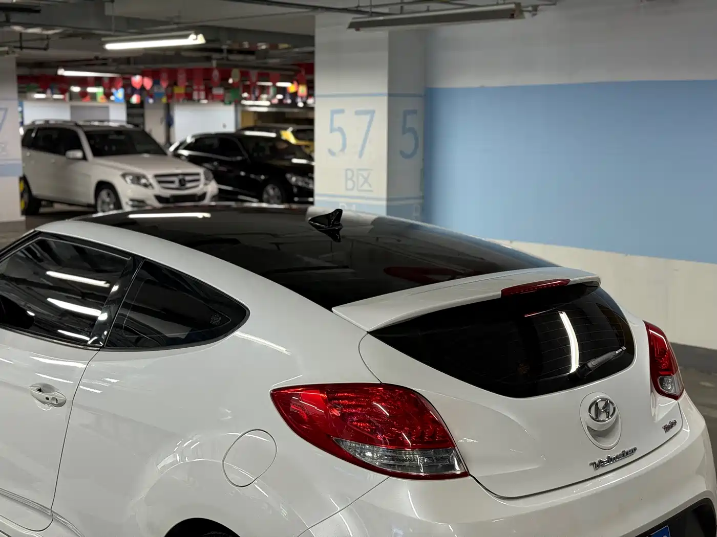 Hyundai Veloster 2012 1.6T Automatic Luxury фото 17
