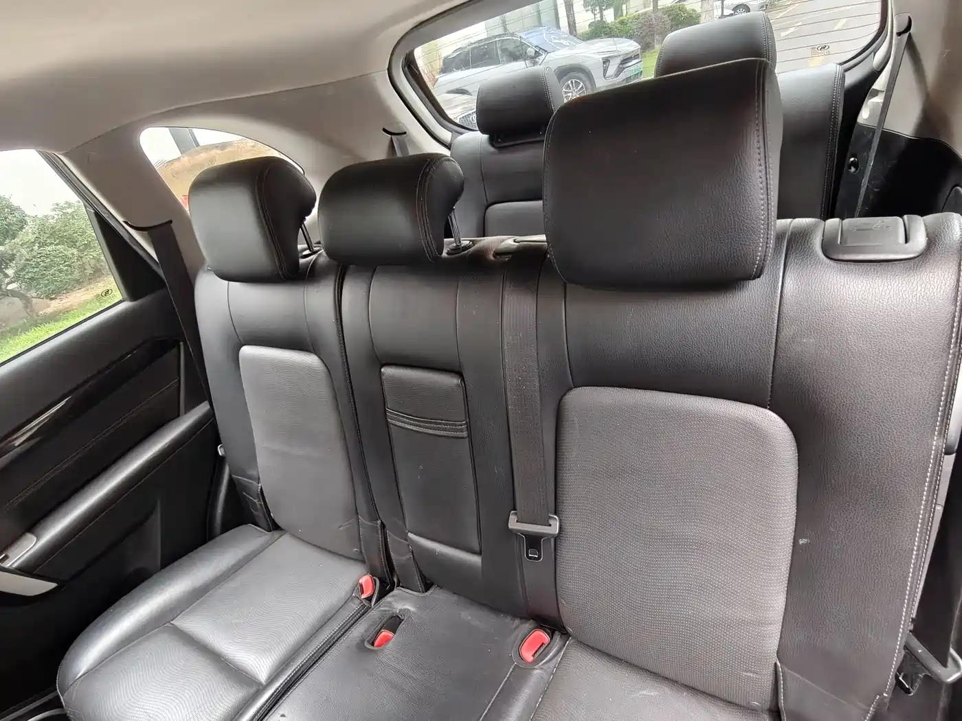 Chevrolet Captiva 2017 2.4L 2WD Luxury Edition 7-Seater фото 33