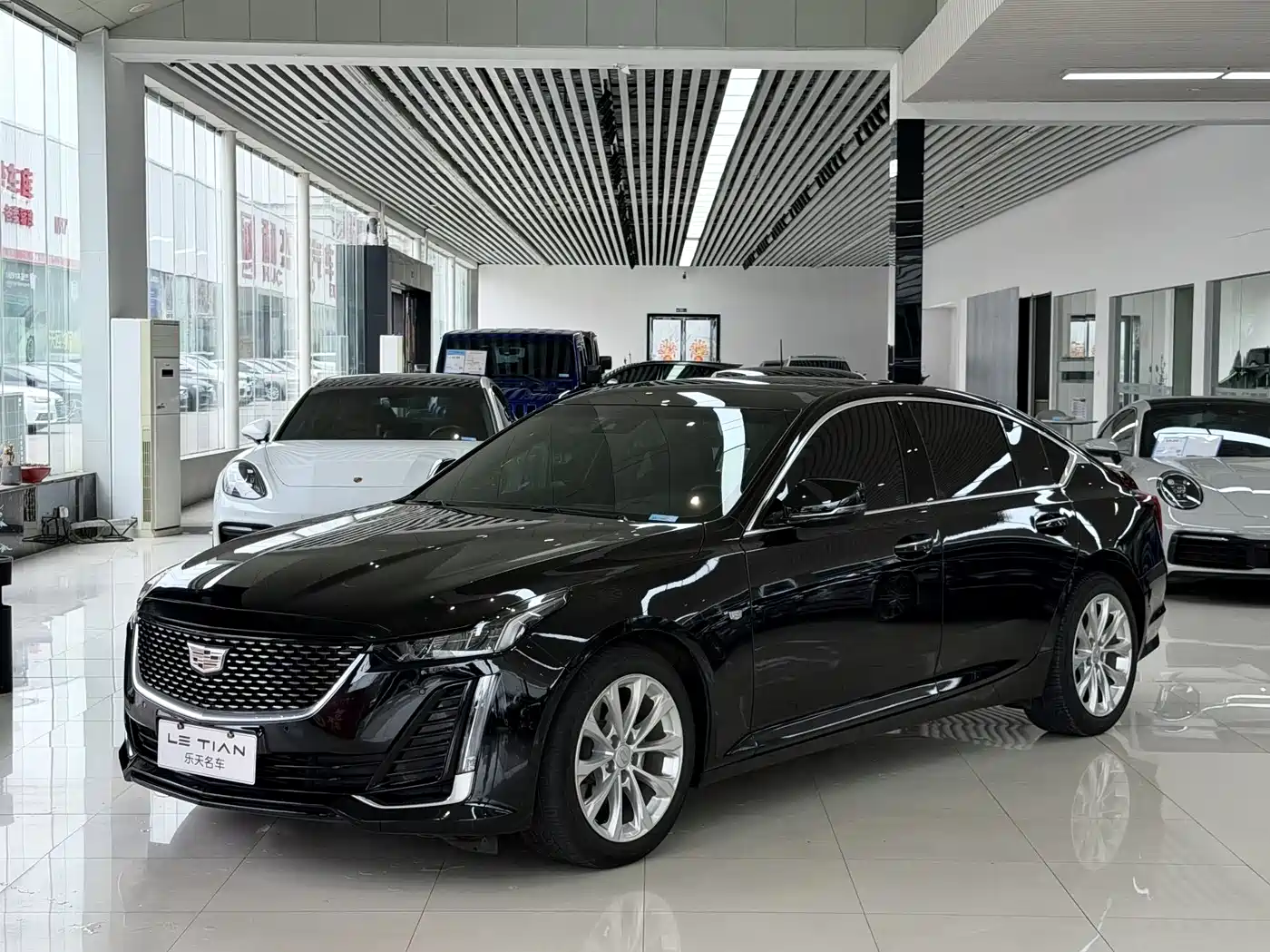 Cadillac CT5 2022 28T Luxury (Standard)