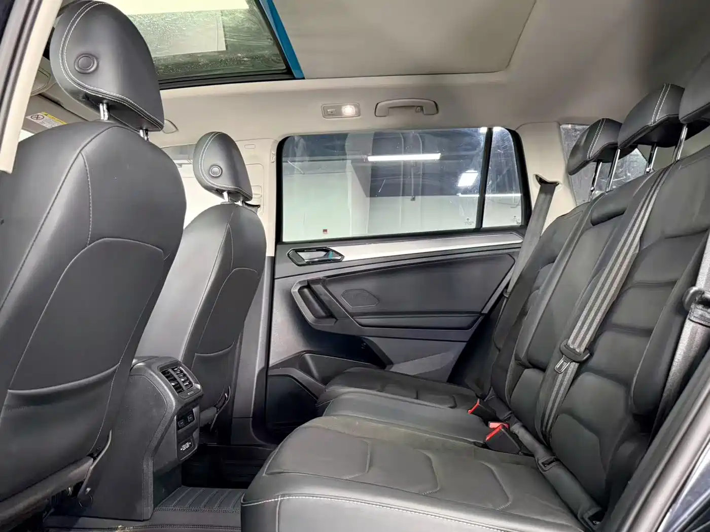 Volkswagen Tiguan L 2021 330TSI Automatic 2WD Smart фото 11