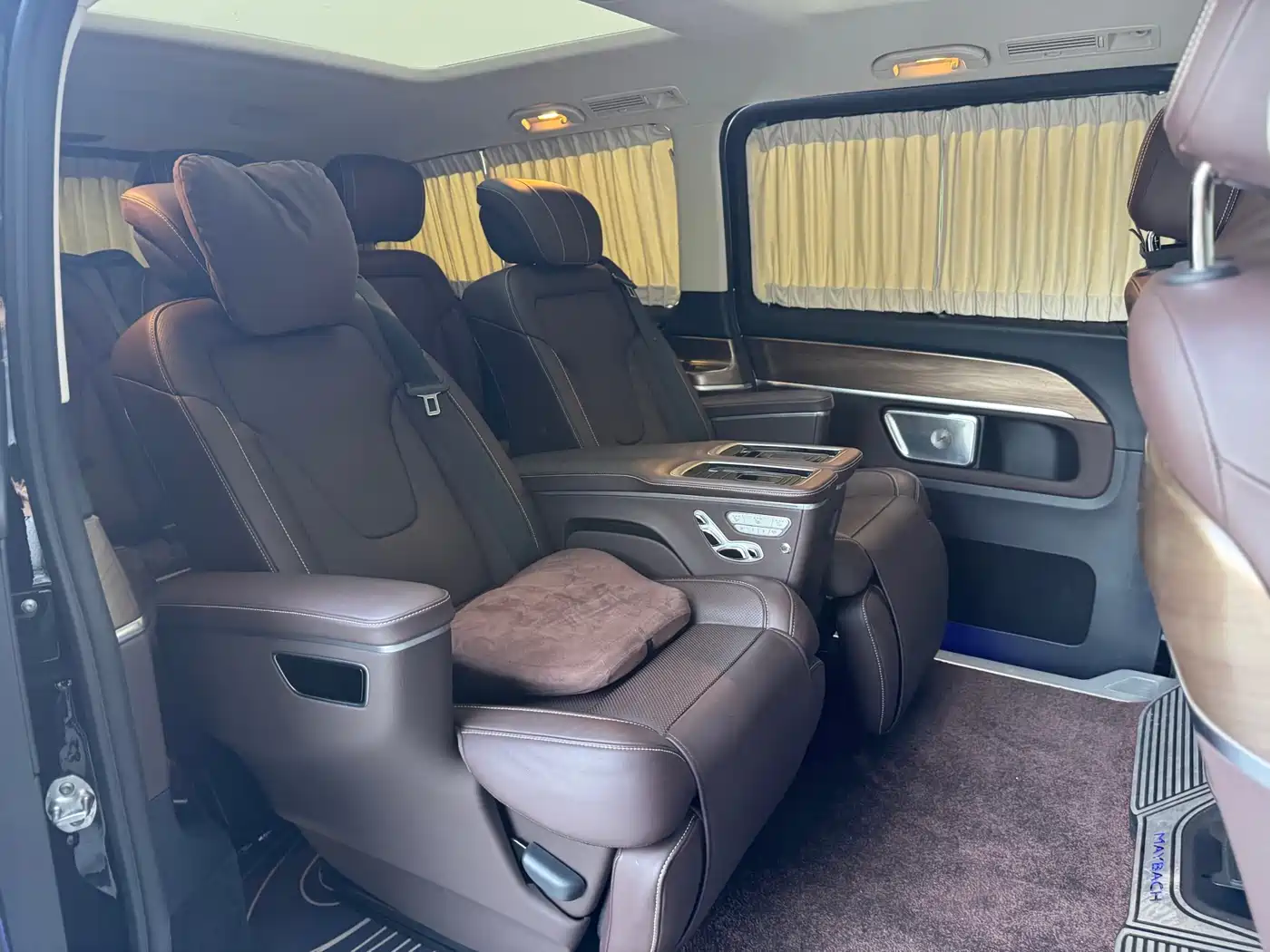 Mercedes-Benz V-Class 2022 V 260 L Long Wheelbase Luxury Edition фото 5