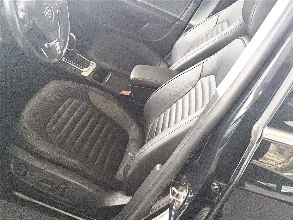 Volkswagen Magotan 2016 1.8TSI Smart Comfort фото 15