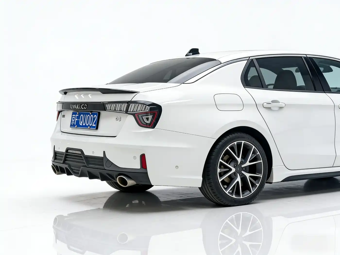 Lynk & Co 03 2018 1.5TD DCT Power Pro Version China V фото 21