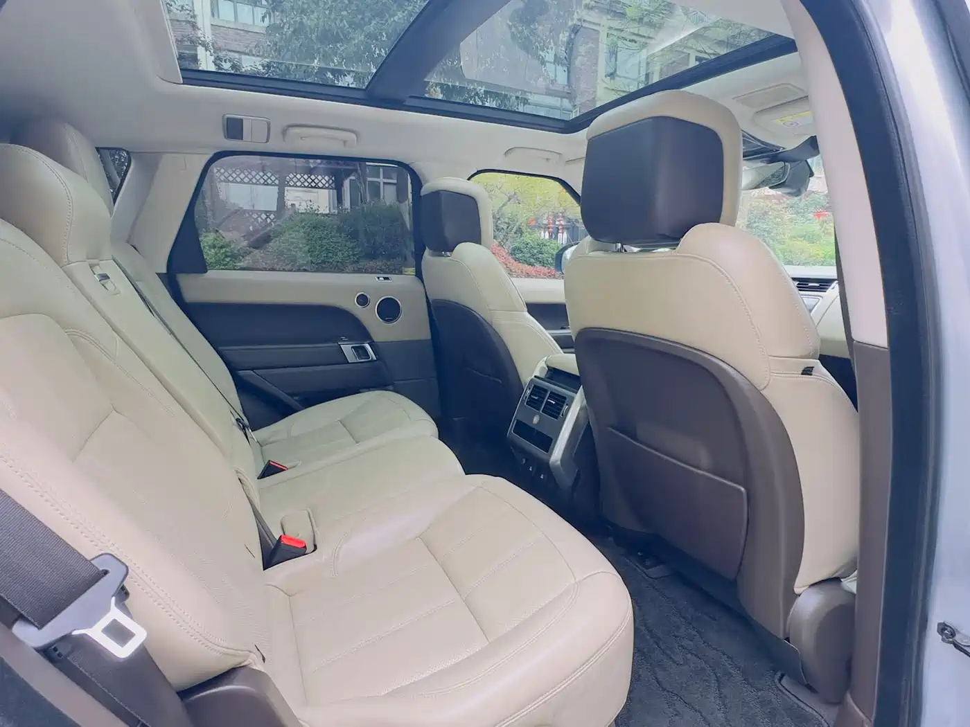 Land Rover Range Rover Sport PHEV 2021 P400e SE фото 14