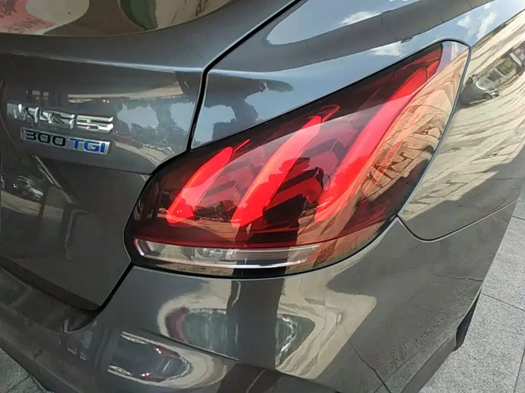 Фото 8 - MG MG5