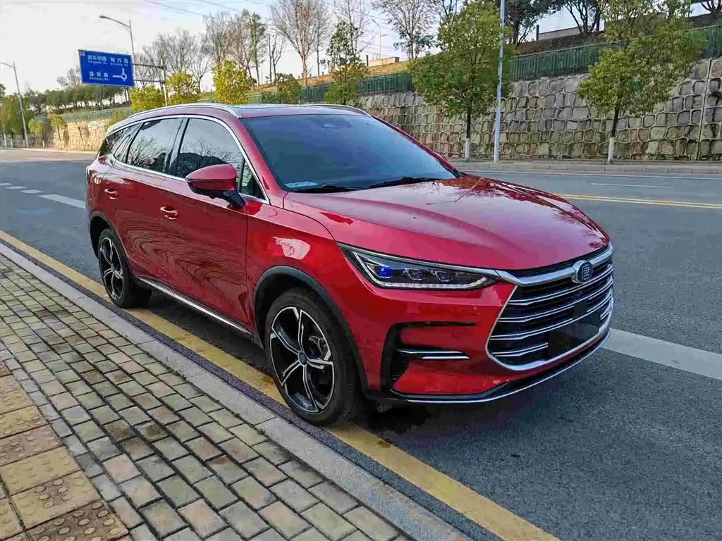 BYD Tang New Energy 2021 DM-i 112KM Honor фото 3