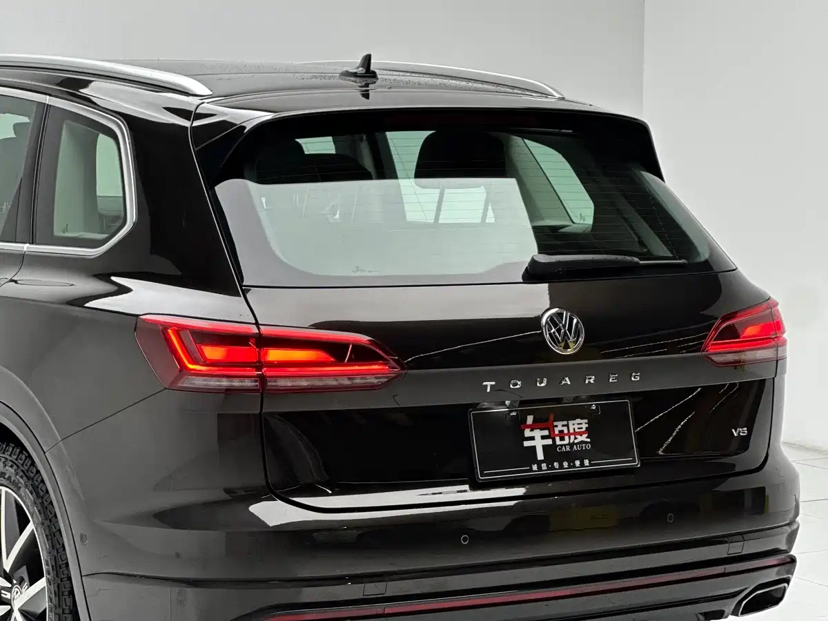 Volkswagen Touareg 2019 3.0TSI Sharp Edge Edition China VI фото 12