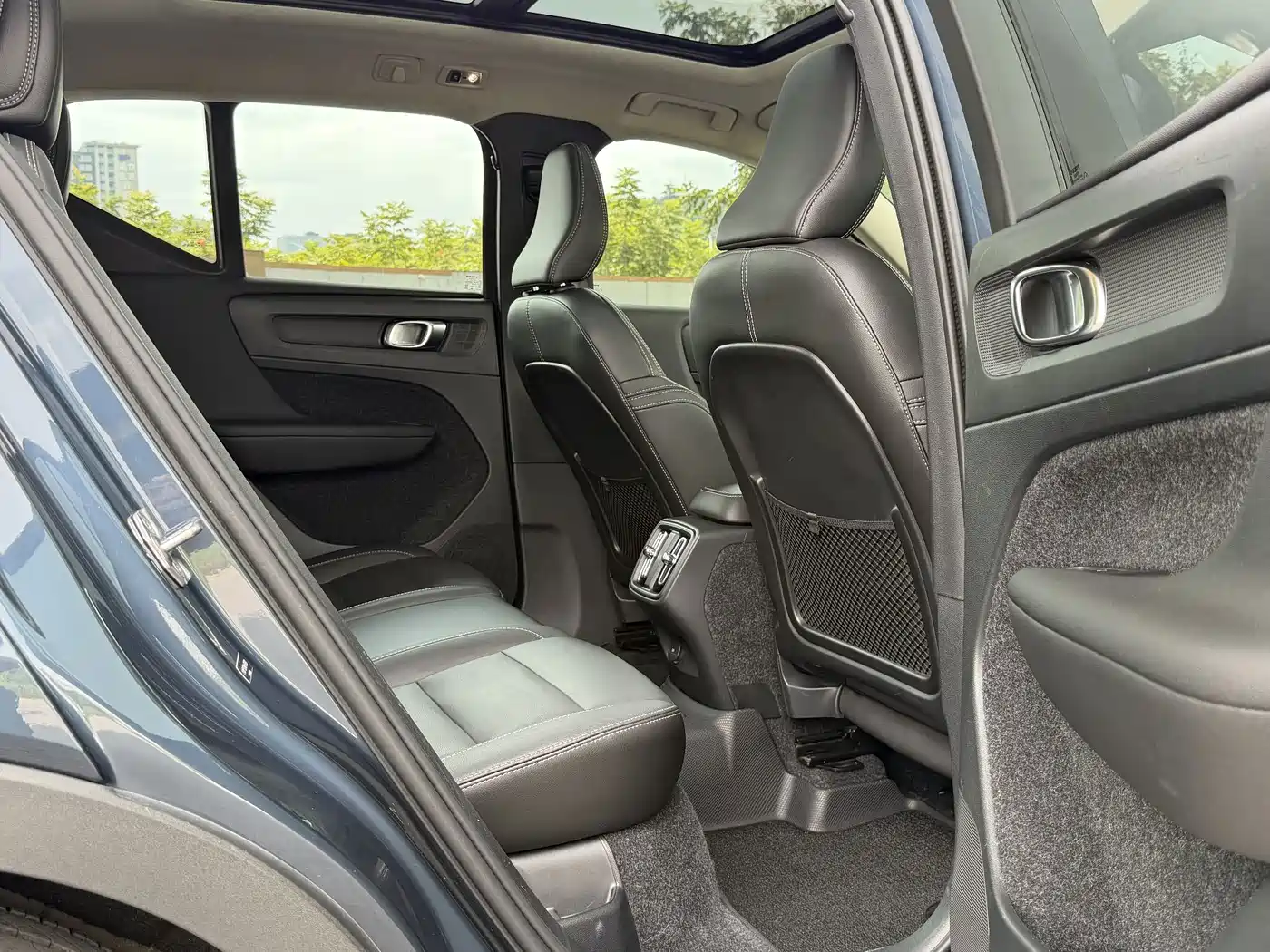 Photo 12 - Volvo XC40