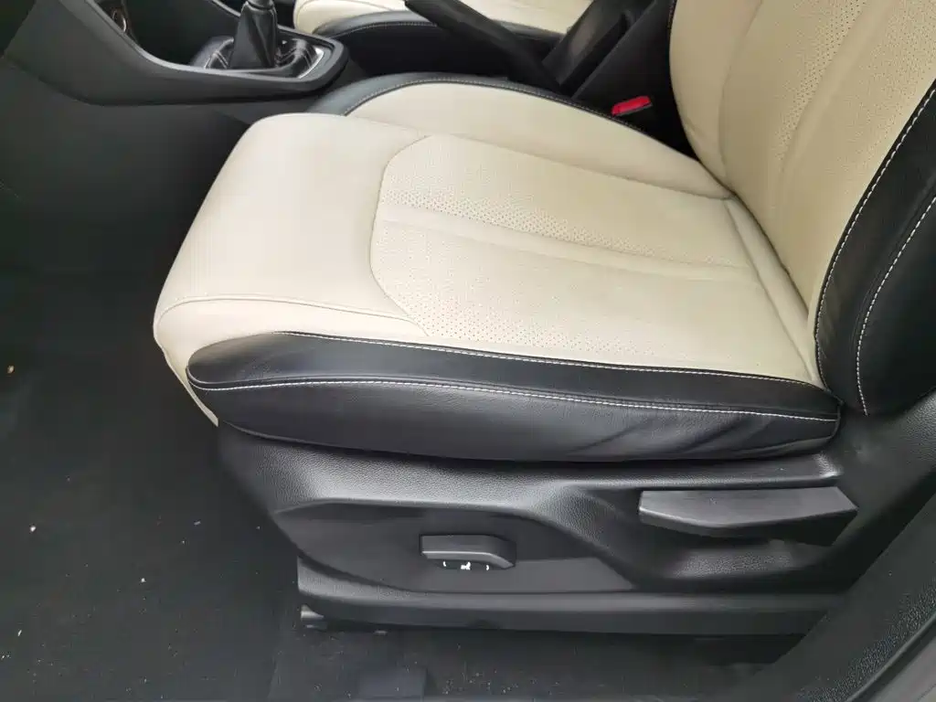 Photo 20 - Baojun 360