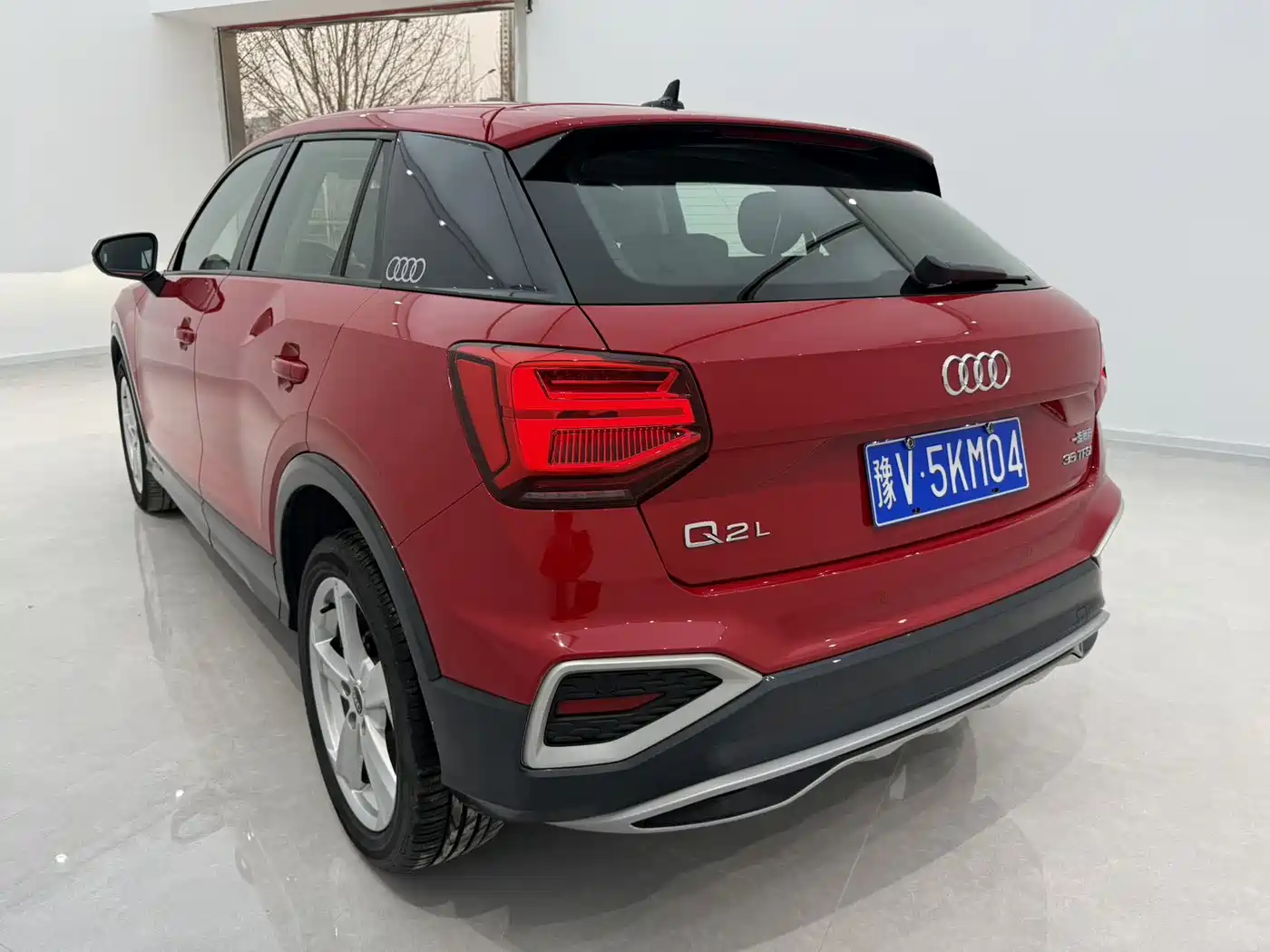 AUDI Q2L