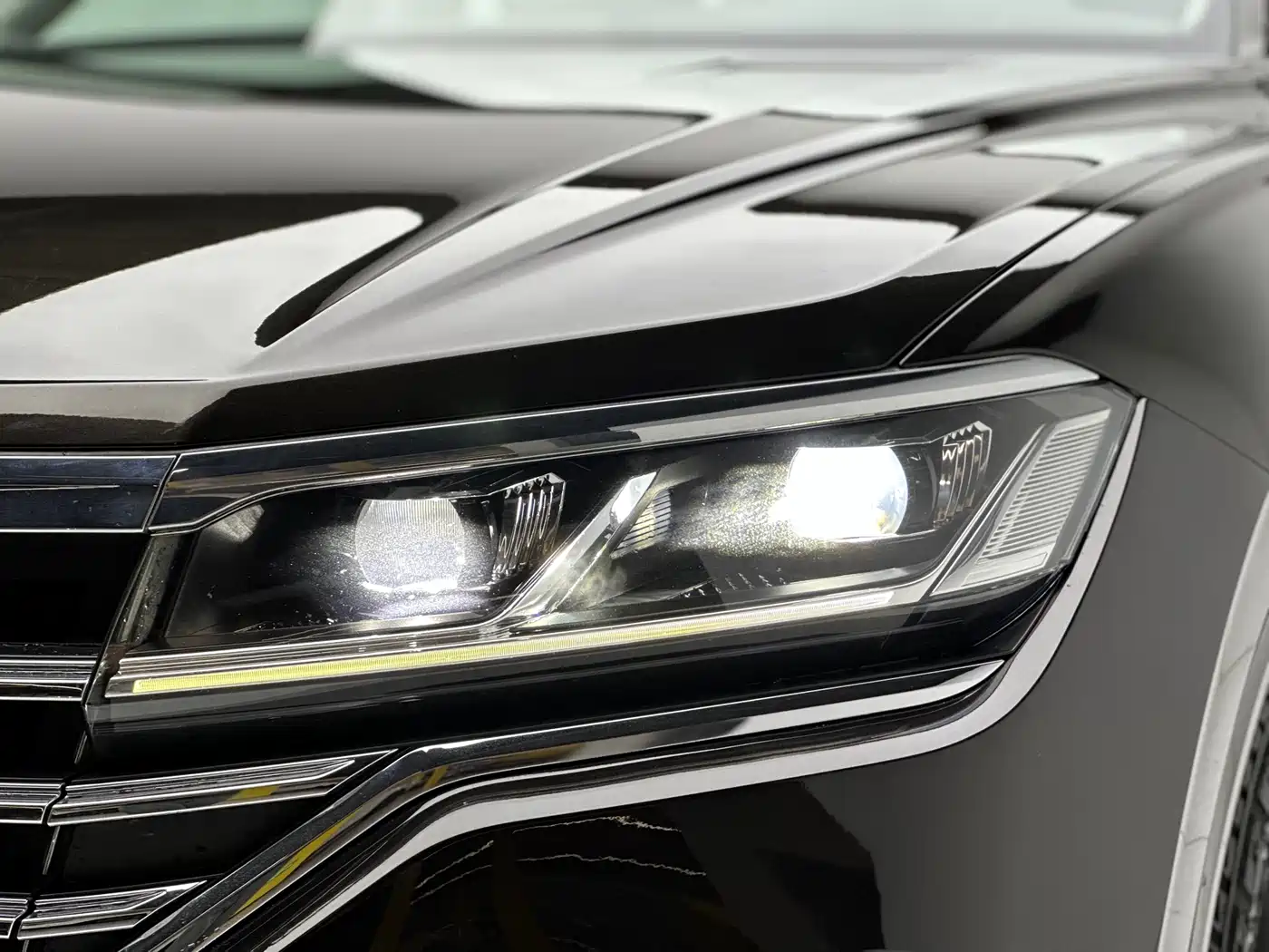 Volkswagen Touareg 2019 3.0TSI Sharp Edge Edition China VI фото 17