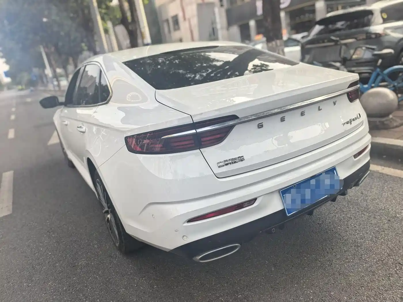 Фото 9 - Geely Preface
