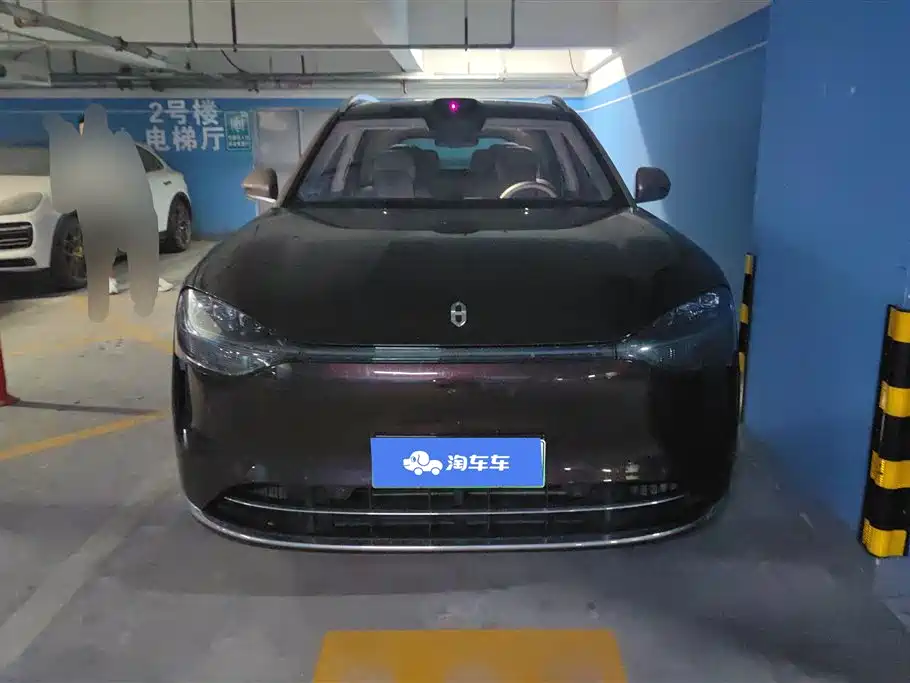 AITO Wenjie AITO M9 2025 Extended Range Ultra 52kWh 6-Seater фото 2