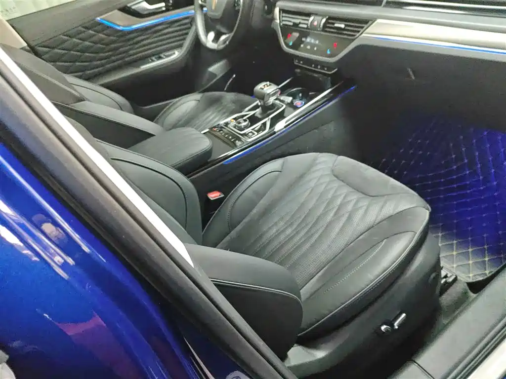 Hongqi HS5 2022 Facelift 2.0T Smart Flag Enjoyment Edition фото 25
