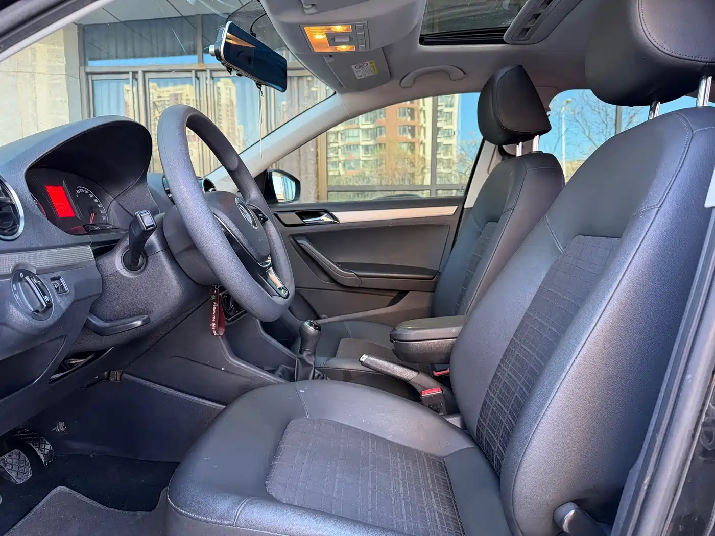 Volkswagen Jetta 2017 1.5L Manual Comfort фото 8