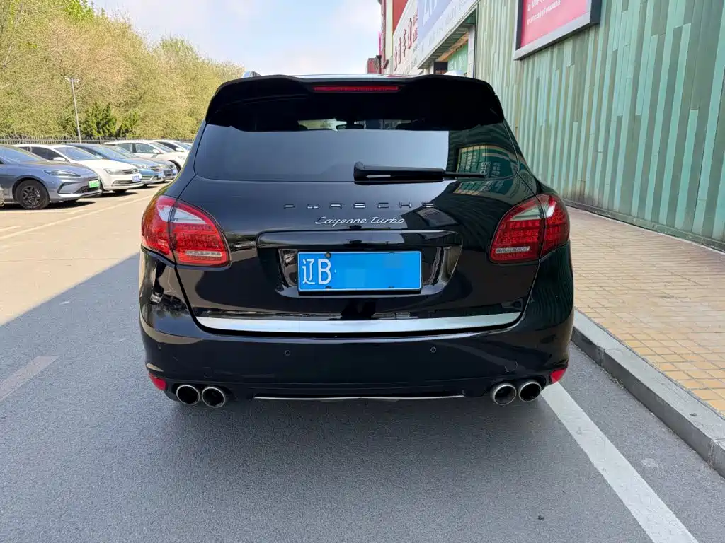 Фото 13 - Porsche Cayenne