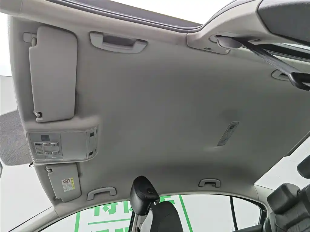 Volkswagen Magotan 2019 280TSI DSG Comfort China V фото 14
