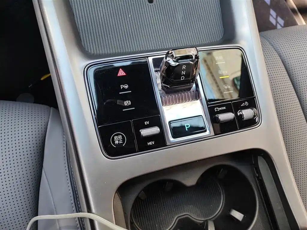 BYD Seal 07 DM-i 2025 Smart Drive Edition DM-i 1.5L 125km Elite фото 7