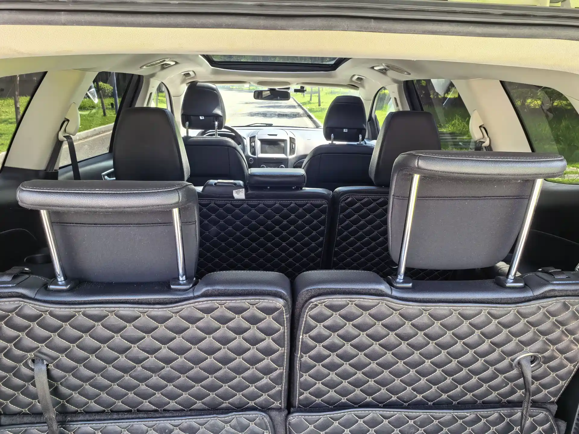 Фото 15 - Ford Edge