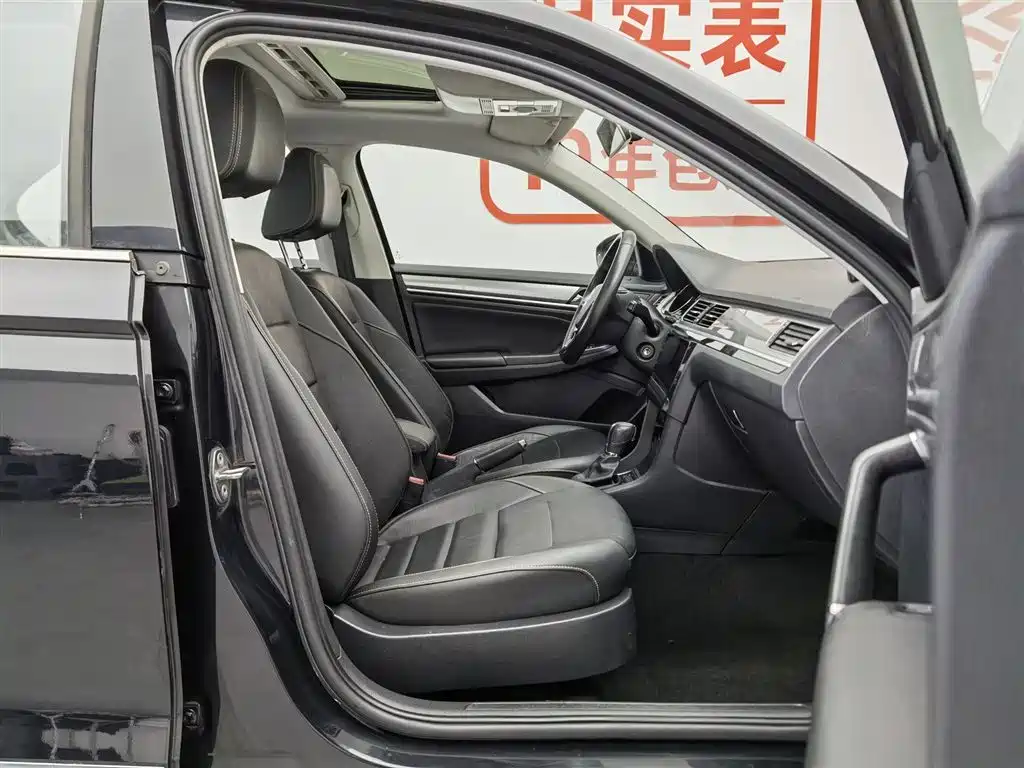 Volkswagen Bora 2016 Model 1.6L Automatic Comfort фото 23