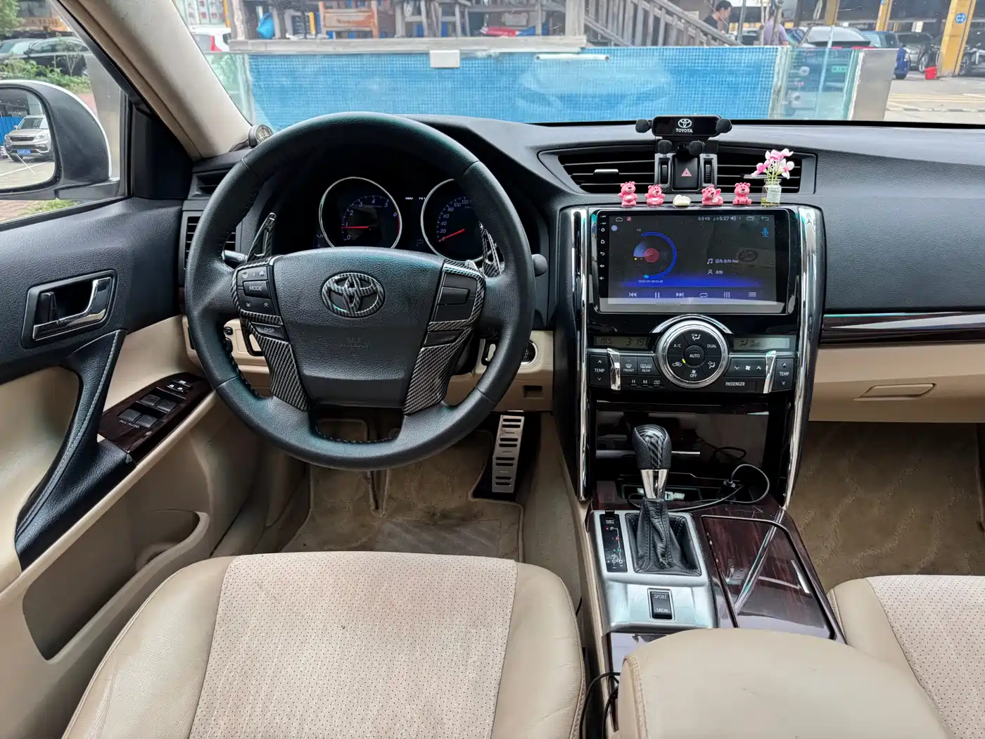 Toyota Reiz 2010 2.5V Style Elite Edition фото 11